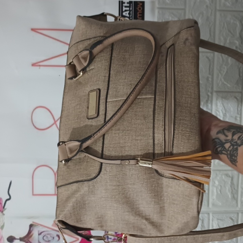 CREAM HANDBAG